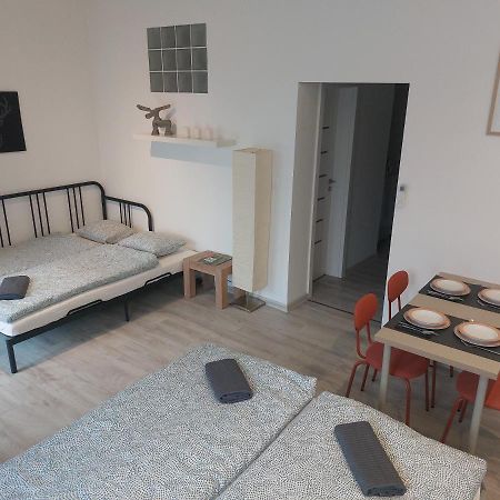 Апартаменты Utulny Apartman S Balkonom Братислава Экстерьер фото
