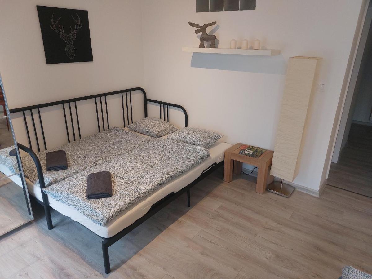 Апартаменты Utulny Apartman S Balkonom Братислава Экстерьер фото